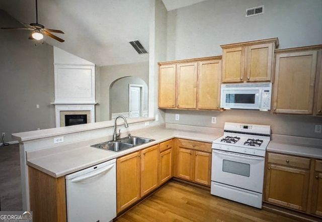 560 Golden Meadow Drive, Mcdonough, GA 30252