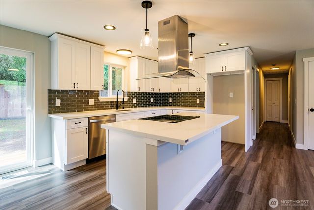 5118 VIEWRIDGE Drive SE, Olympia, WA 98501