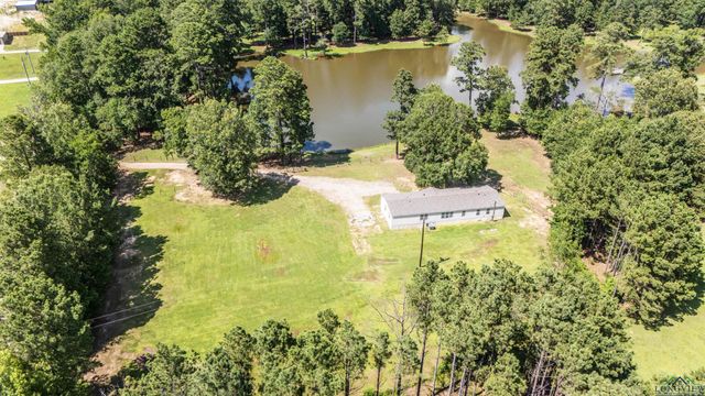972 Judge Furrh, Marshall, TX 75672