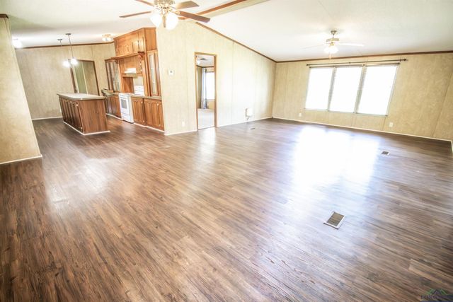 972 Judge Furrh, Marshall, TX 75672