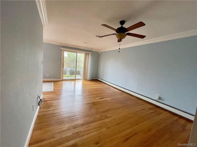 6 Church Lane L, Valley Cottage, NY 10989