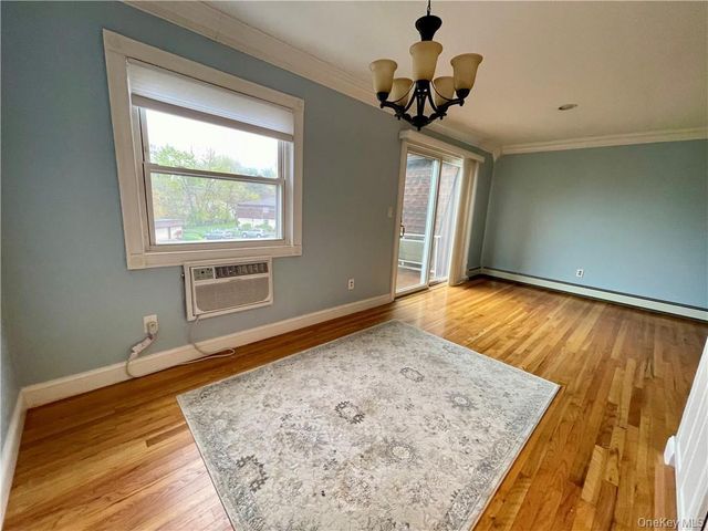 6 Church Lane L, Valley Cottage, NY 10989