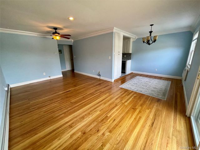 6 Church Lane L, Valley Cottage, NY 10989