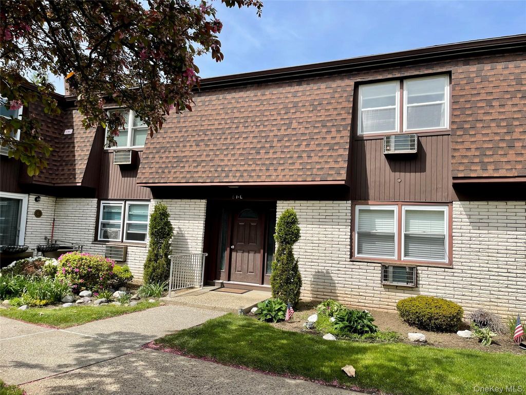 6 Church Lane L, Valley Cottage, NY 10989