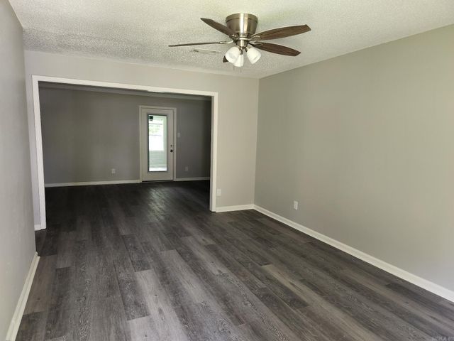 10 Cherryridge Place, Jacksonville, AR 72076