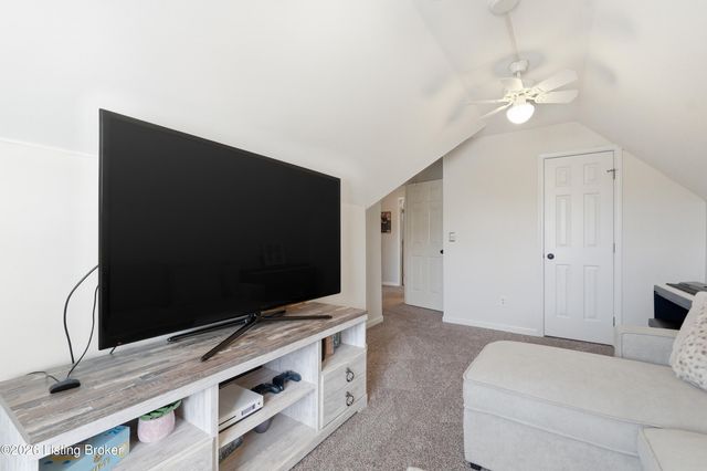 13424 Forest Springs Dr, Louisville, KY 40245