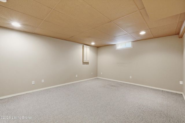 13424 Forest Springs Dr, Louisville, KY 40245