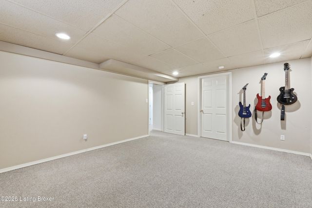 13424 Forest Springs Dr, Louisville, KY 40245