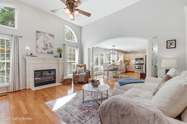 13424 Forest Springs Dr, Louisville, KY 40245