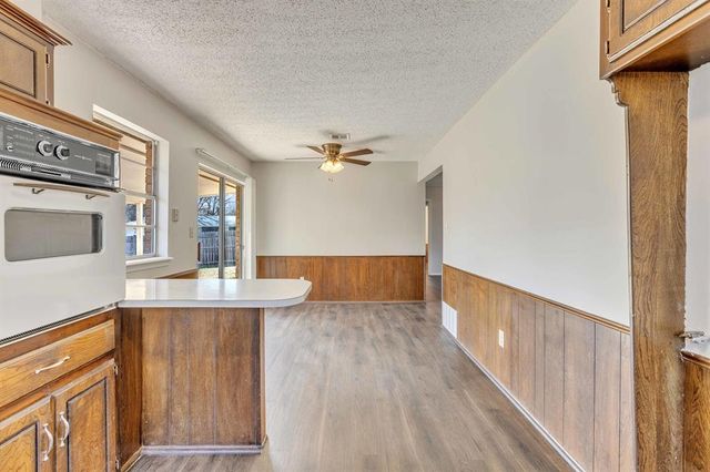 32 Comanche Drive, Shawnee, OK 74801