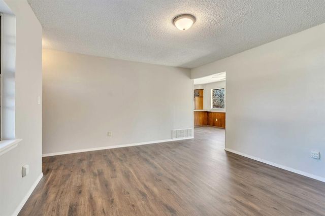 32 Comanche Drive, Shawnee, OK 74801