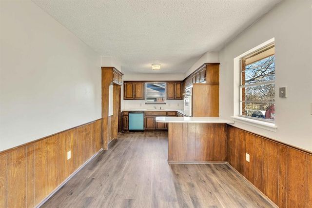 32 Comanche Drive, Shawnee, OK 74801