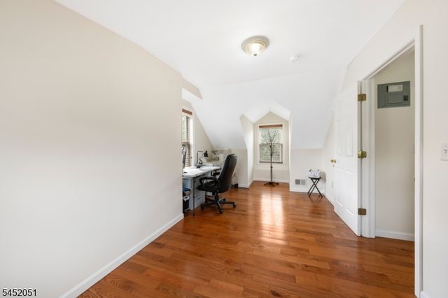 108 Independence Dr, Roselle Boro, NJ 07203