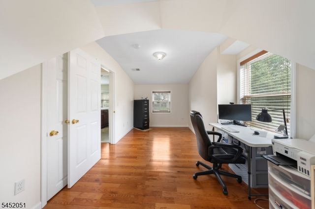 108 Independence Dr, Roselle Boro, NJ 07203