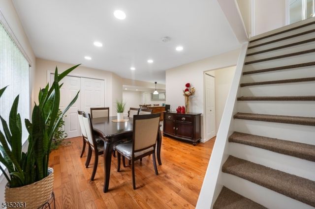 108 Independence Dr, Roselle Boro, NJ 07203