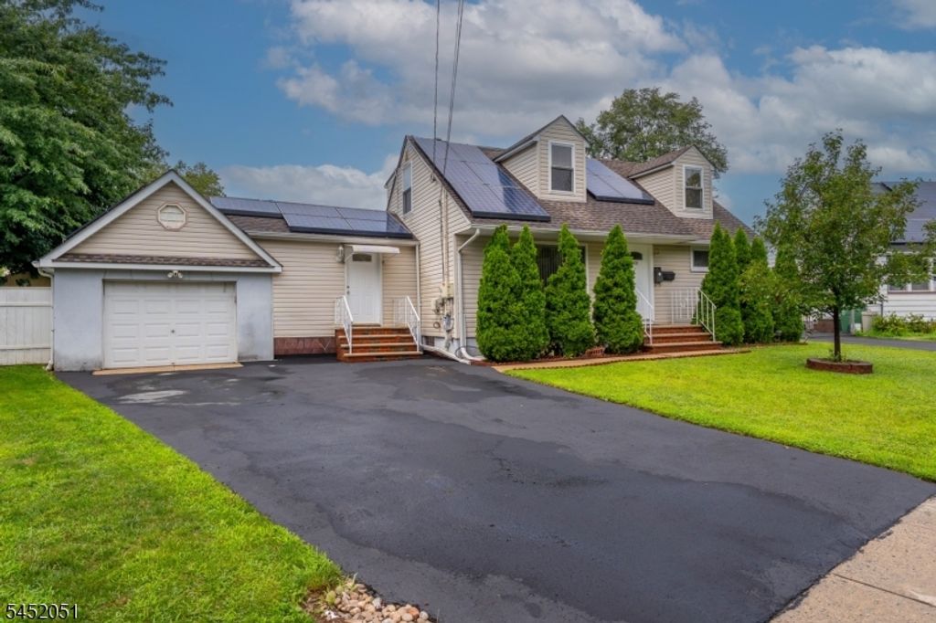 108 Independence Dr, Roselle Boro, NJ 07203 — photo 2