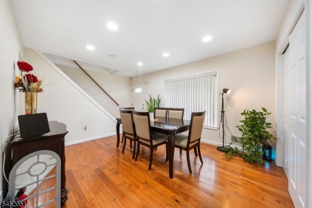 108 Independence Dr, Roselle Boro, NJ 07203 — photo 5