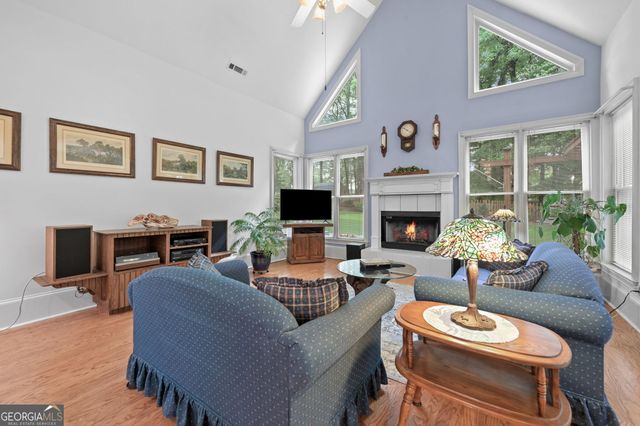 11 Braves Crossing Court, Sharpsburg, GA 30277