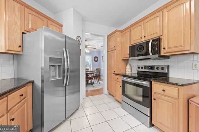 11 Braves Crossing Court, Sharpsburg, GA 30277