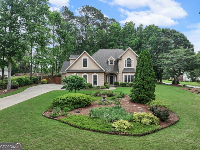 11 Braves Crossing Court, Sharpsburg, GA 30277