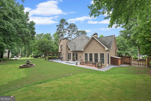 11 Braves Crossing Court, Sharpsburg, GA 30277