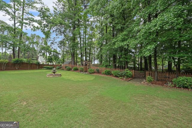 11 Braves Crossing Court, Sharpsburg, GA 30277