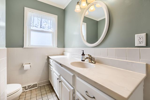 5745 Babcock Trail, Inver Grove Heights, MN 55077