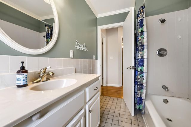 5745 Babcock Trail, Inver Grove Heights, MN 55077