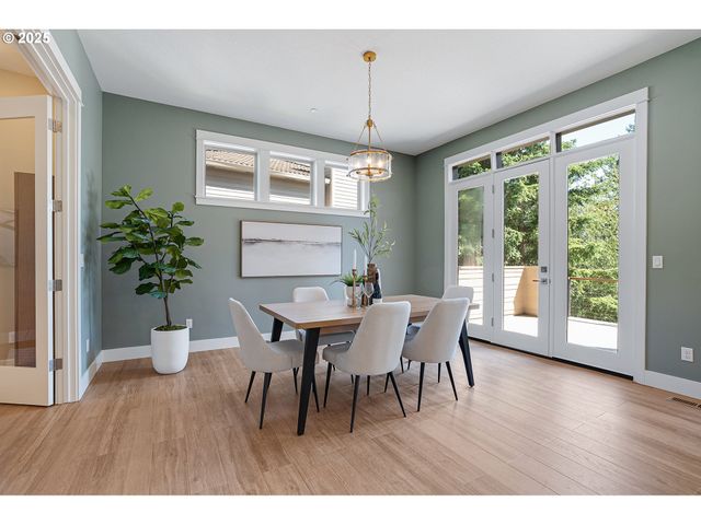 14 Juarez St, Lake Oswego, OR 97035