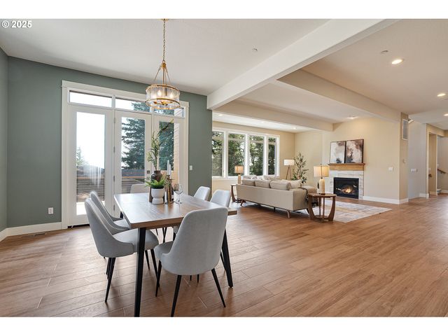 14 Juarez St, Lake Oswego, OR 97035