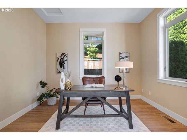 14 Juarez St, Lake Oswego, OR 97035