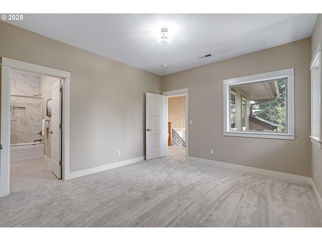 14 Juarez St, Lake Oswego, OR 97035