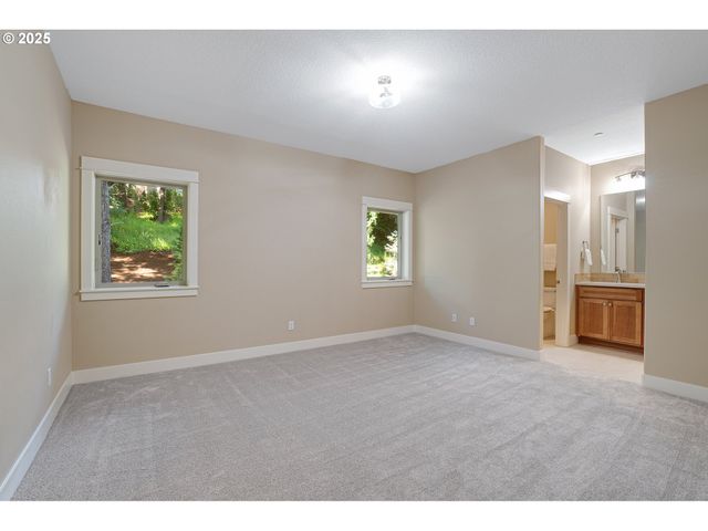 14 Juarez St, Lake Oswego, OR 97035