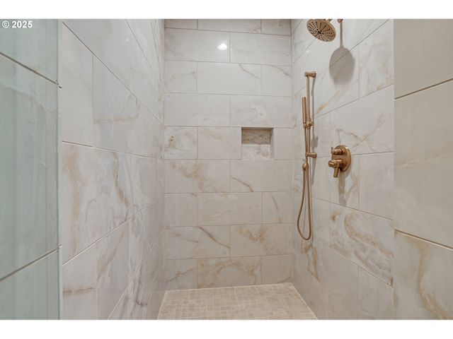 14 Juarez St, Lake Oswego, OR 97035