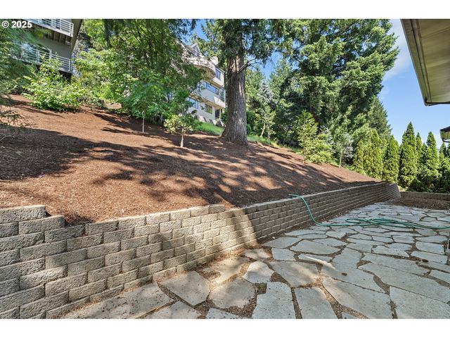14 Juarez St, Lake Oswego, OR 97035