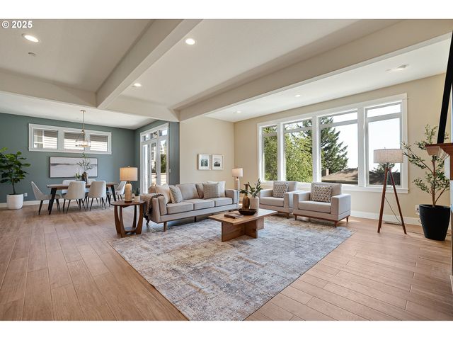 14 Juarez St, Lake Oswego, OR 97035