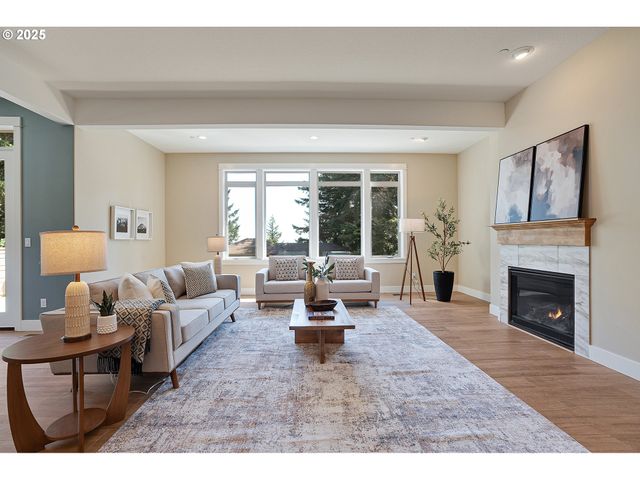 14 Juarez St, Lake Oswego, OR 97035