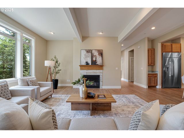14 Juarez St, Lake Oswego, OR 97035