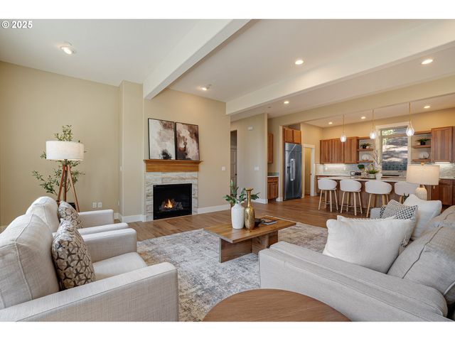14 Juarez St, Lake Oswego, OR 97035