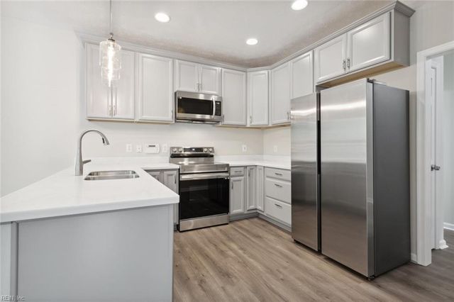263 Herman Melville AVE, Newport News, VA 23606