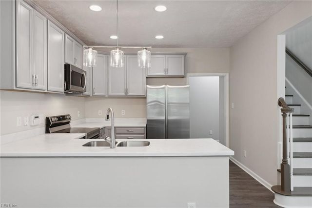 263 Herman Melville AVE, Newport News, VA 23606