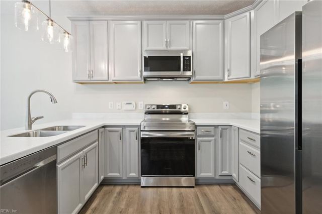 263 Herman Melville AVE, Newport News, VA 23606