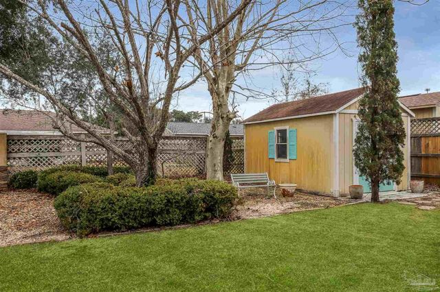 4368 Clair Ct, Gulf Breeze, FL 32563