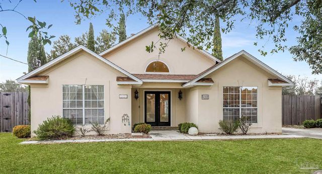 4368 Clair Ct, Gulf Breeze, FL 32563