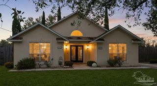 4368 Clair Ct, Gulf Breeze, FL 32563