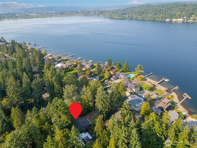 2915 W Lake Sammamish Pkwy NE, Redmond, WA 98052