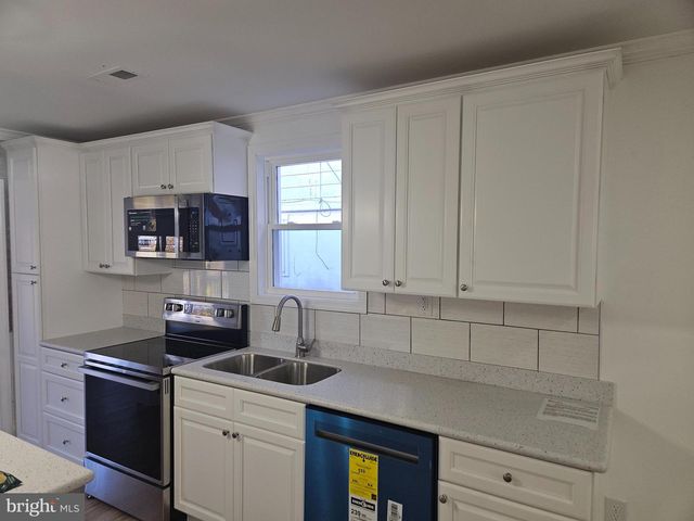 2011 NORTH AVE, Port Republic, MD 20676