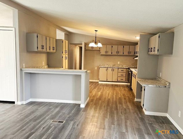 32 Briarwood Road, Belton, TX 76513