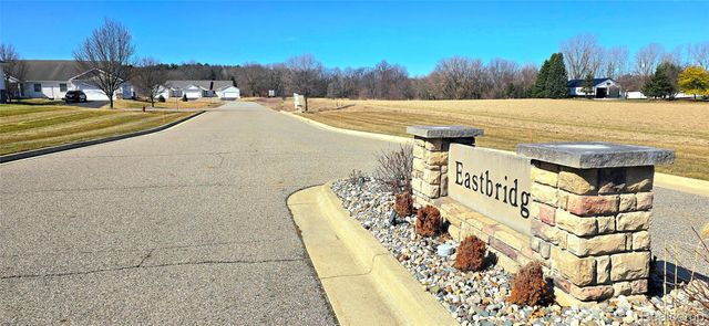 4010 Eastbridge Circle Road, Stockbridge Village, MI 49285