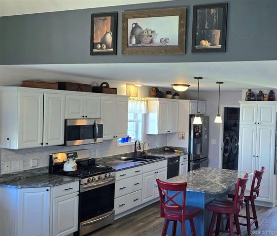4010 Eastbridge Circle Road, Stockbridge Village, MI 49285
